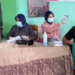 VAKSINASI COVID-19 DI PUSKESMAS KALIMAS DAN DESA LODAYA